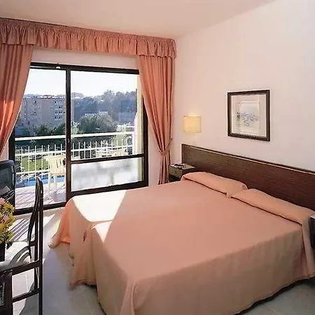 Hotell Evenia Olympic 4*